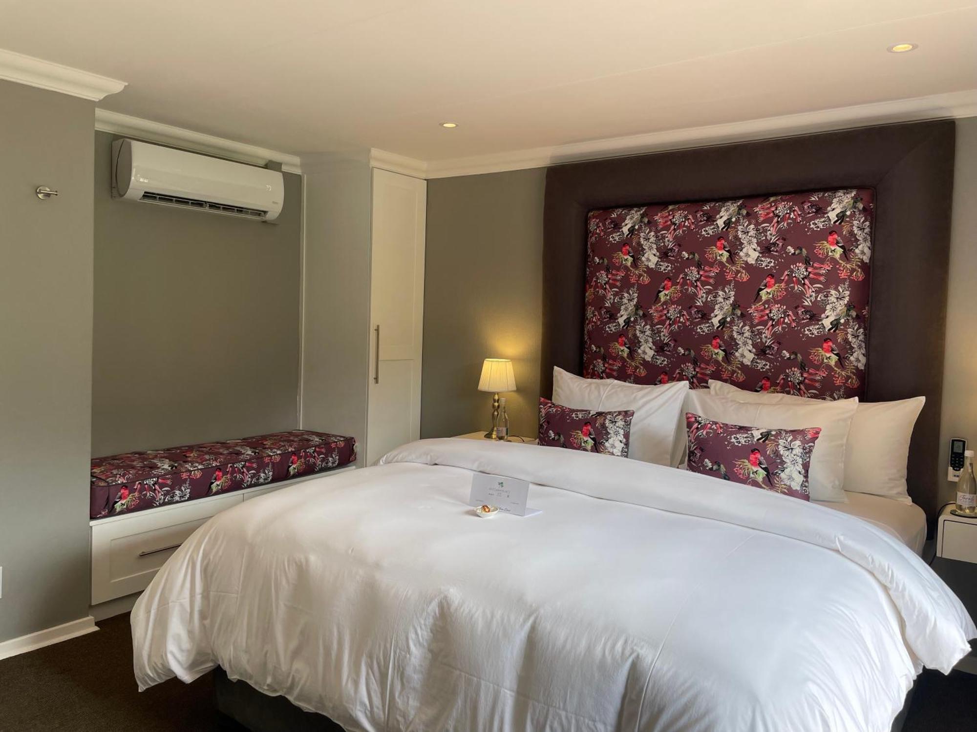 Patcham Place & Lilliput House, Clarens Hotel Ngoại thất bức ảnh